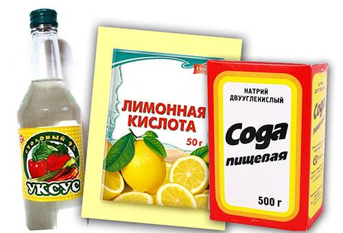 Actas, citrinų rūgštis ir soda