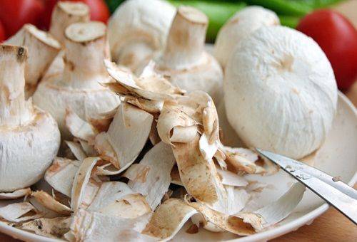 gepelde champignons