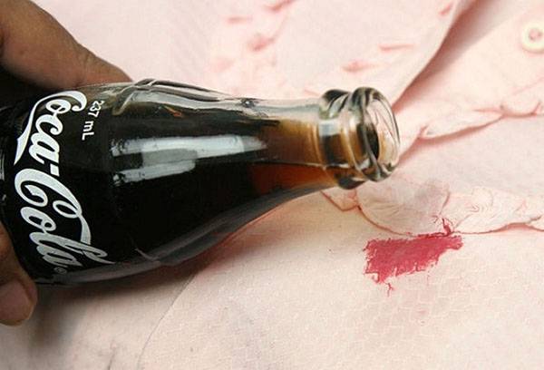 Dėmių šalinimas kola