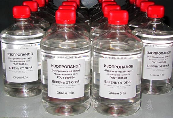 Izopropilo alkoholio pakuotė