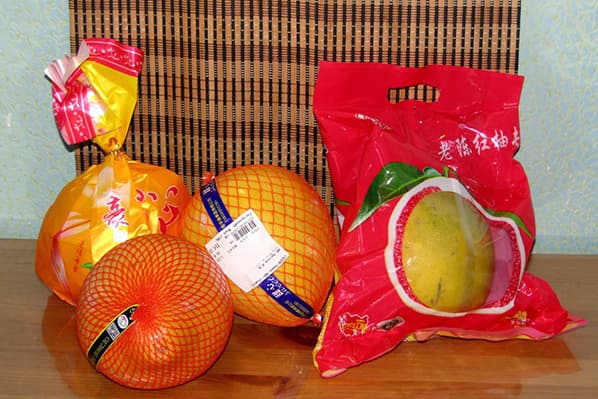 Pomelovruchten uit verschillende verkooppunten