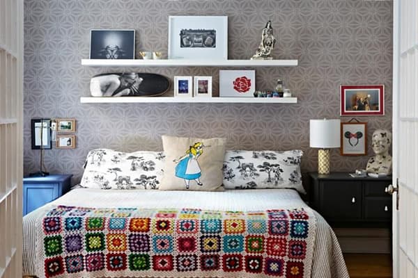 IKEA lentynos miegamajame