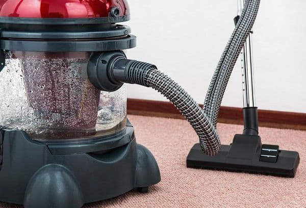dulkių siurblys su vandens filtru