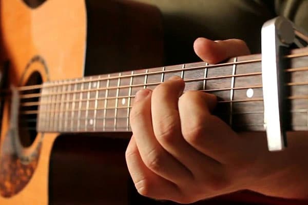 Groti gitara