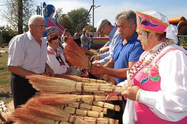 Šluotų pardavimas