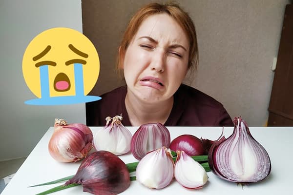 Ašaros iš svogūnų