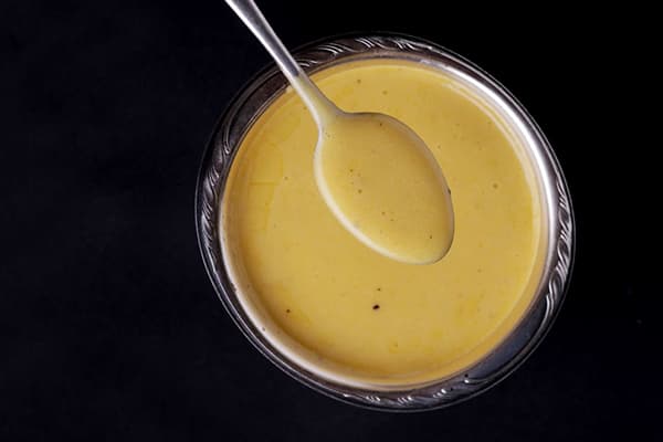 Aštrus bananų padažas mėsai