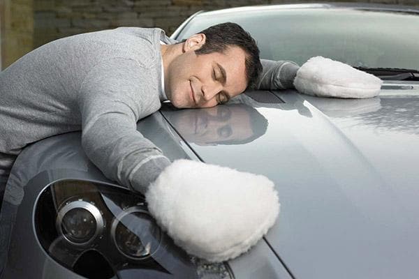 Vyras nusiplovė automobilį