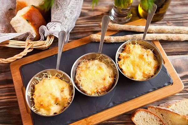 Cocotte gamintojai su julienne