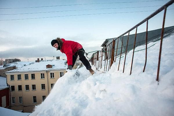 Stogo sniego valymas su draudimu
