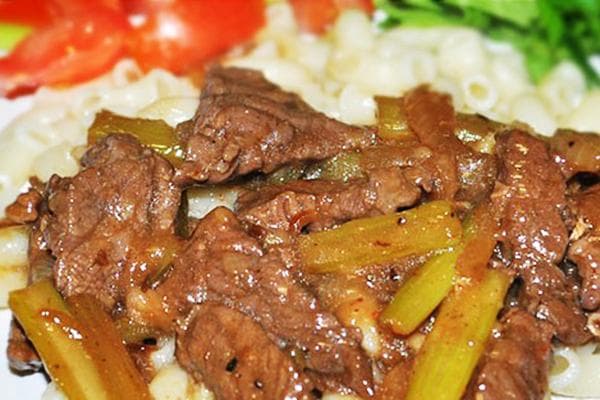 Jautienos troškinys su salierais