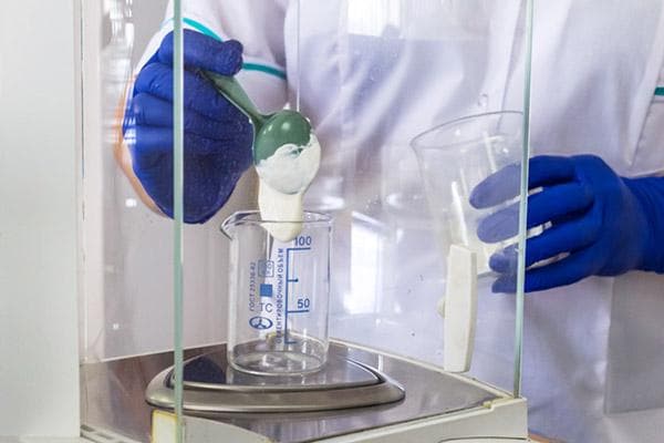 Grietinės kokybės tikrinimas laboratorijoje