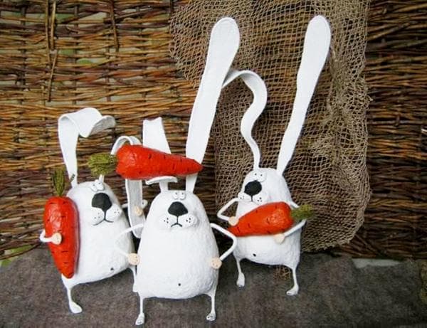 Papier-maché kiškiai