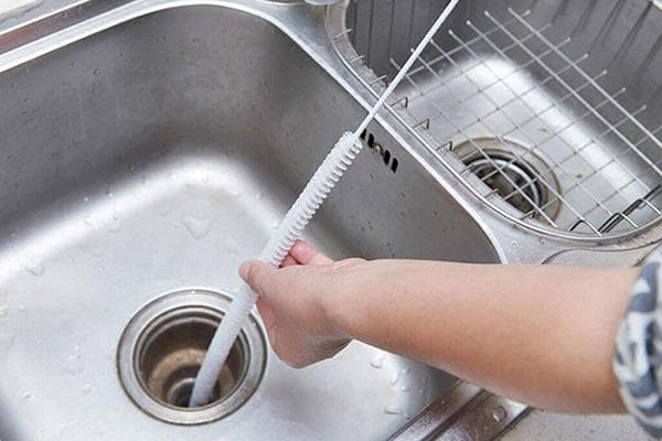 Užblokavimo pašalinimas vandentiekio kabeliu