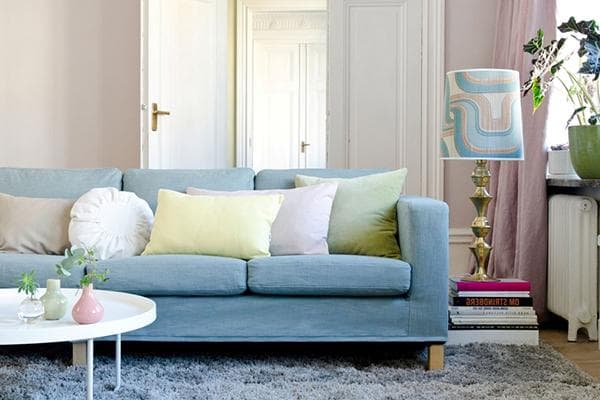 Sofa svetainėje