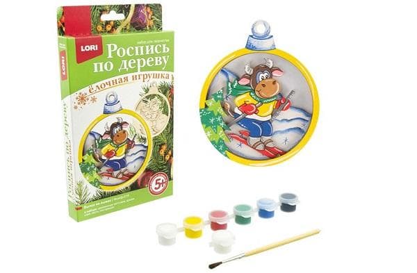 Medienos dažymo rinkinys