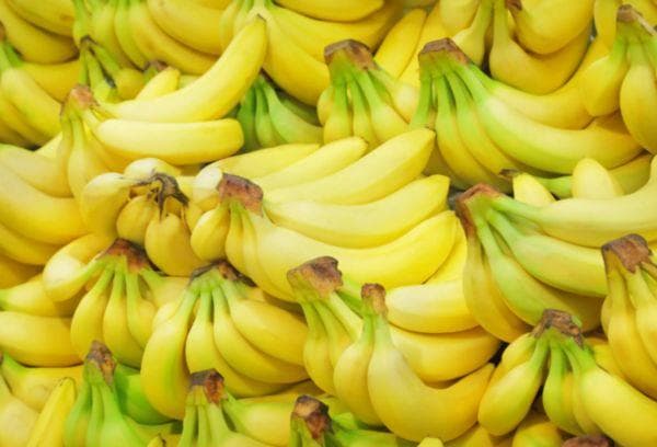 Prinokę bananai