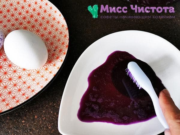Kopūstų sultys, dantų šepetėlis ir kiaušinis