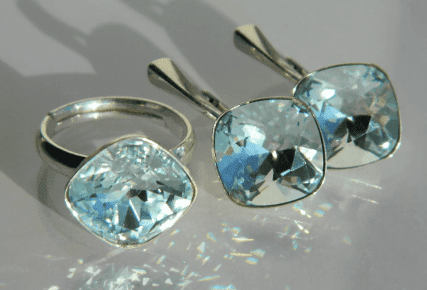 Swarovski auskarai 