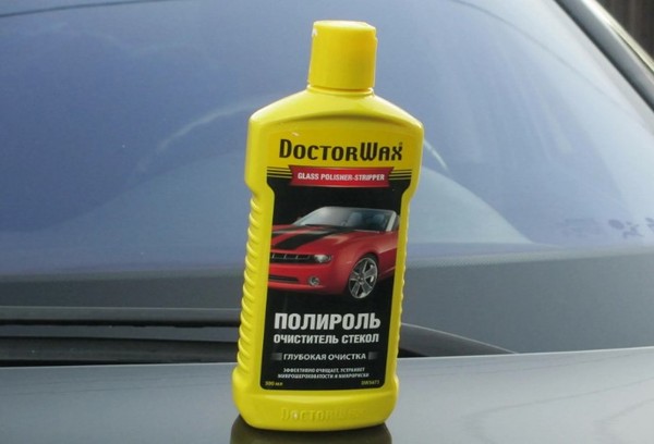 Doctor Wax stiklo poliravimo ir valiklio.